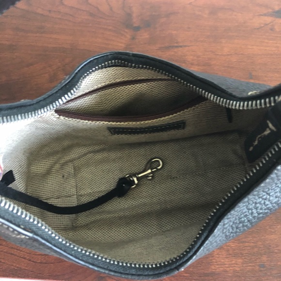 Dooney & Bourke leather classic bag *Authentic• - Picture 7 of 8